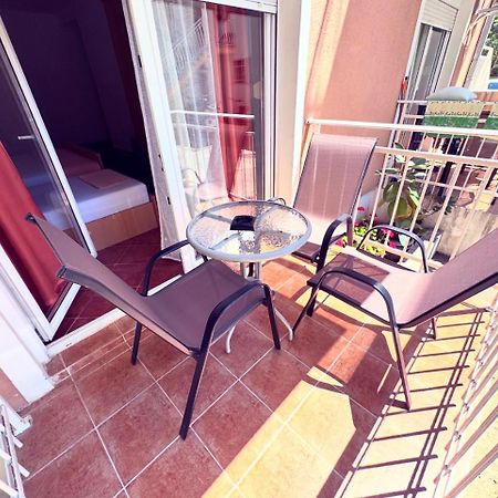 Guesthouse Mb Knezevic Будва Екстериор снимка