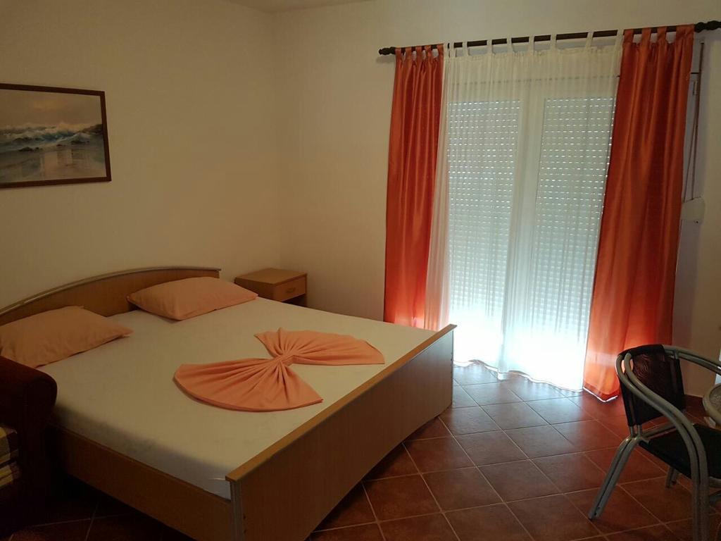 Guesthouse Mb Knezevic Будва Екстериор снимка