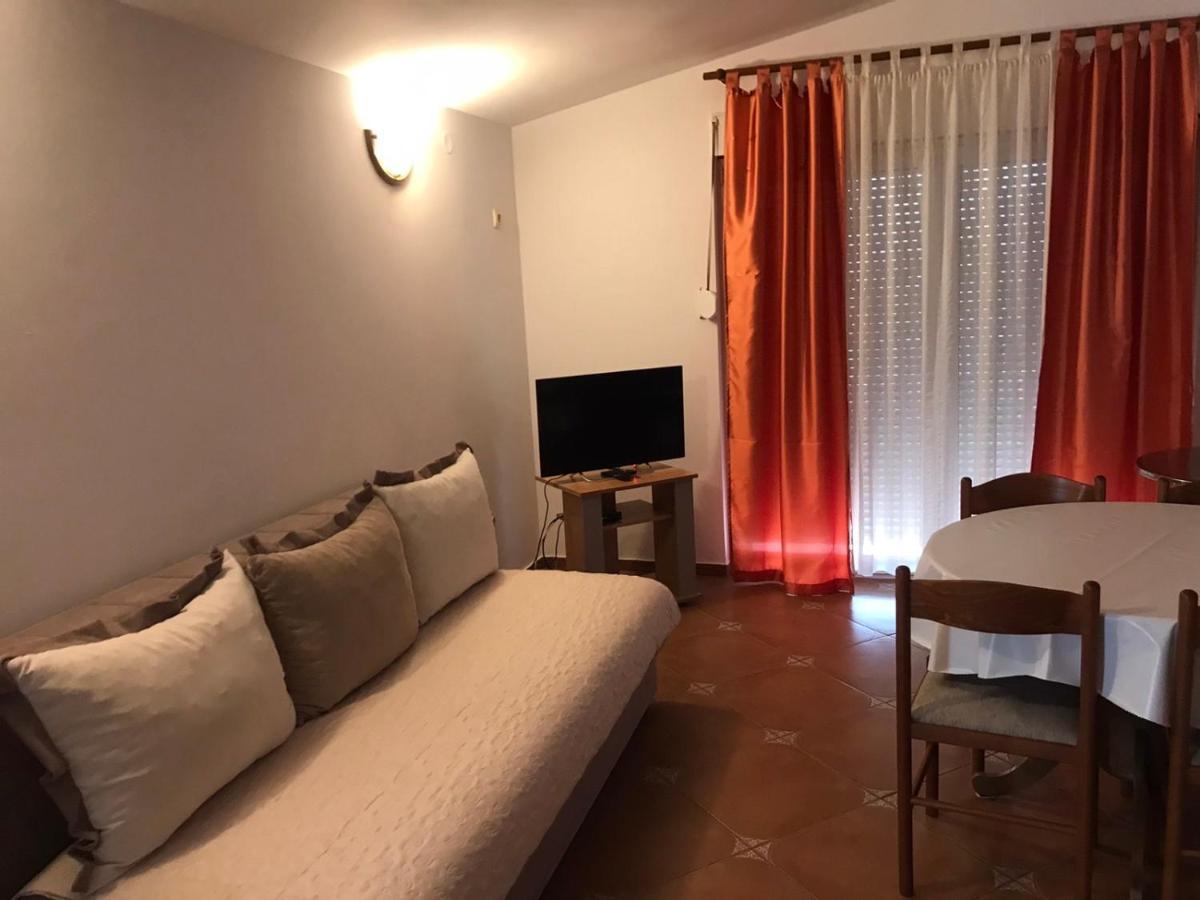 Guesthouse Mb Knezevic Будва Екстериор снимка