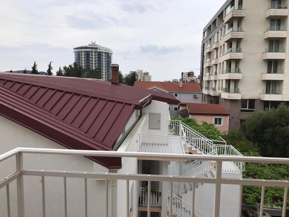 Guesthouse Mb Knezevic Будва Екстериор снимка